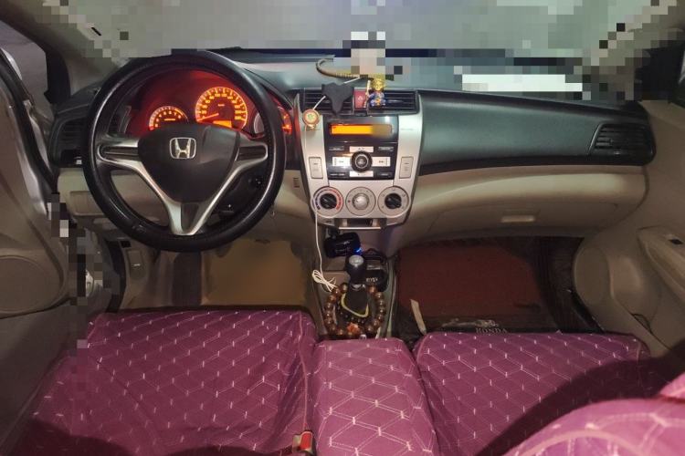 Used Honda City Classic 2008 1.5L manual comfort version Center Console