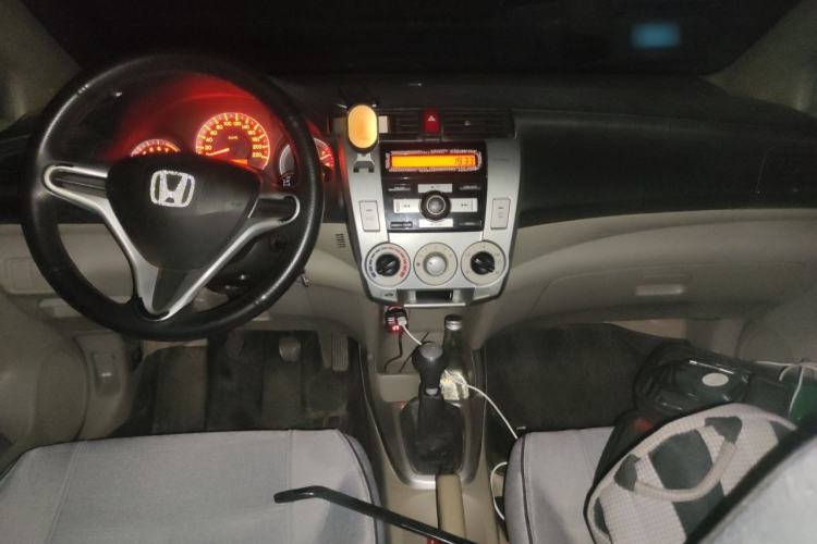 Used Honda City Classic 2008 1.5L manual comfort version Center Console