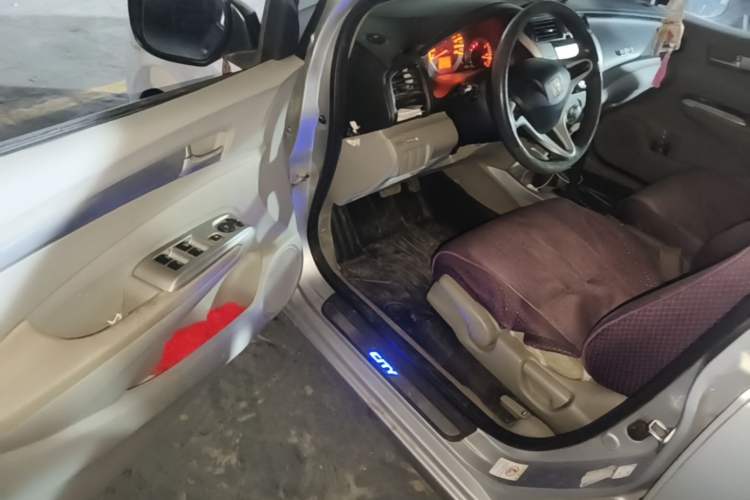 Used Honda City Classic 2008 1.5L Automatic Elite Edition Driver Seat