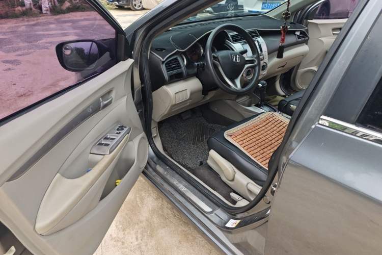 Used Honda City Classic 2008 1.5L Automatic Elite Edition Driver Seat