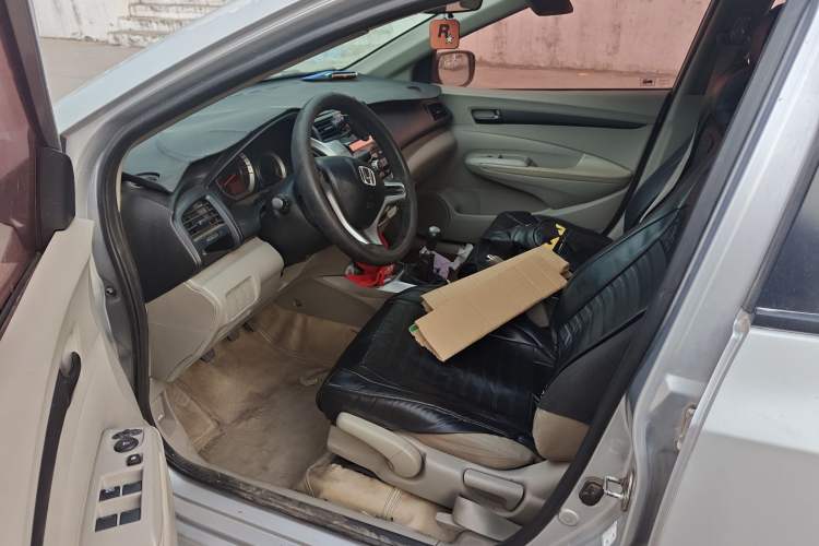 Used Honda City Classic 2008 1.5L manual comfort version Driver Seat