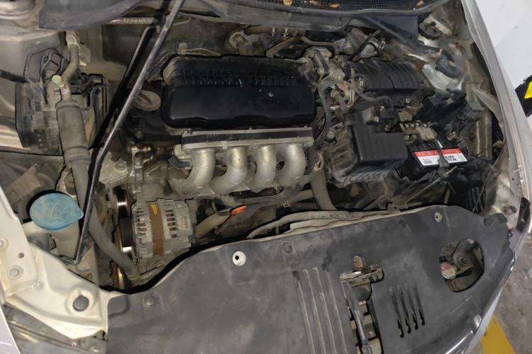 Used Honda City Classic 2008 1.5L manual Elite Edition Engine Bay