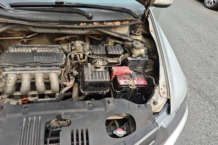 Used Honda City Classic 2008 1.5L manual comfort version Engine Bay Left