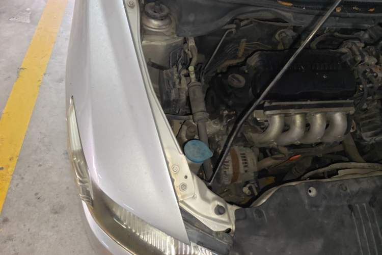 Used Honda City Classic 2008 1.5L manual Elite Edition Engine Bay Right