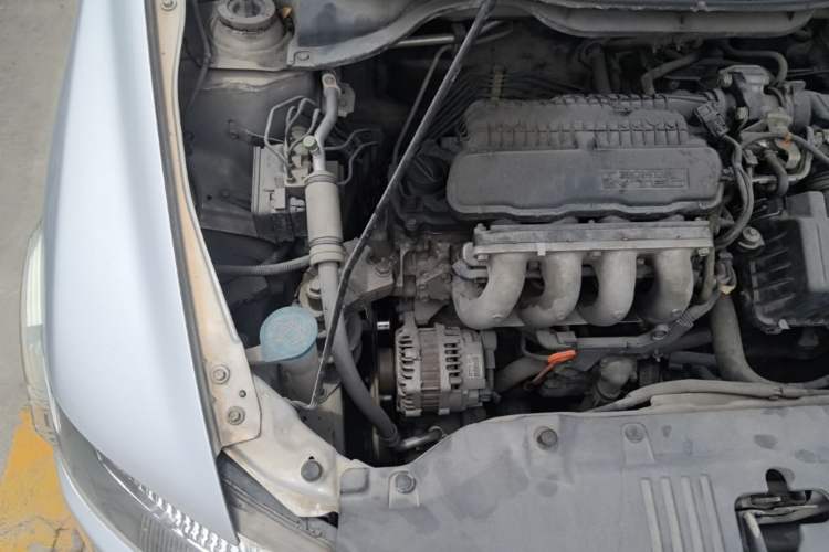 Used Honda City Classic 2008 1.5L manual Elite Edition Engine Bay Right
