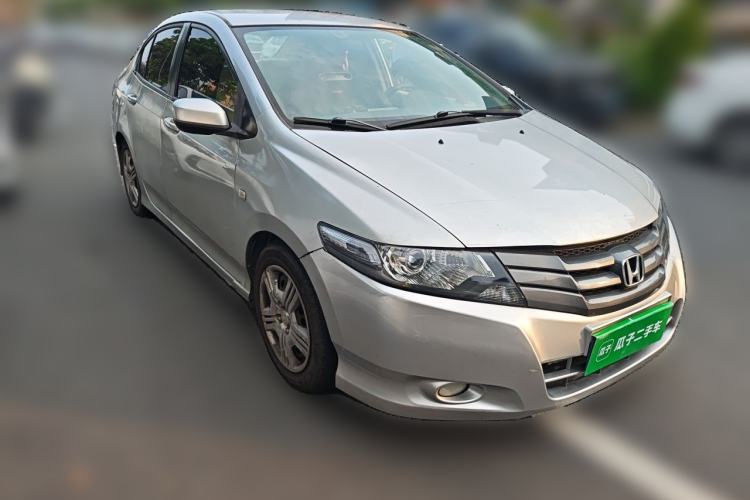 Used Honda City Classic 2008 1.5L manual comfort version Front Right 45 Deg