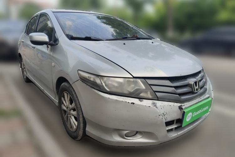 Used Honda City Classic 2008 1.5L manual comfort version Front Right 45 Deg