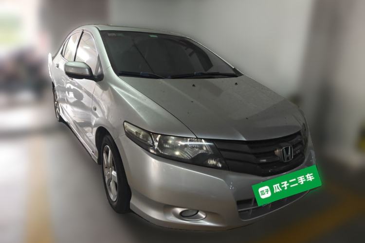 Used Honda City Classic 2008 1.5L manual Elite Edition Front Right 45 Deg