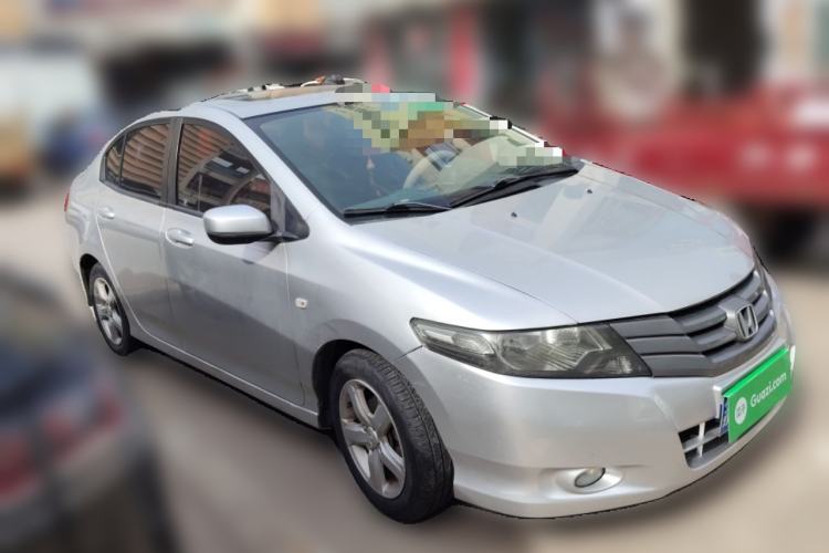 Used Honda City Classic 2008 1.5L manual Elite Edition Front Right 45 Deg