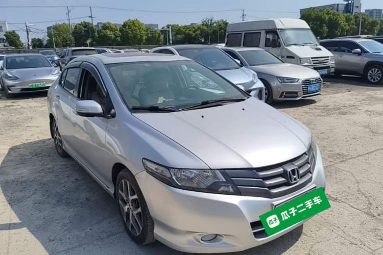 Used Honda City Classic 2008 1.8L automatic comfort version Front Right 45 Deg