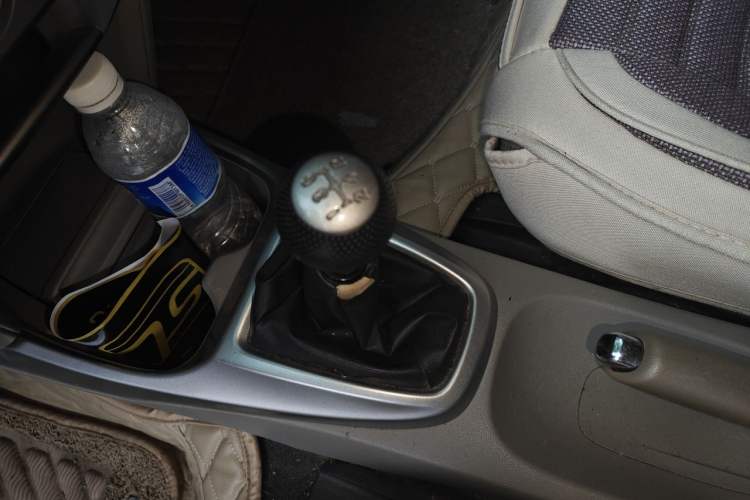 Used Honda City Classic 2008 1.5L manual comfort version Gear Lever