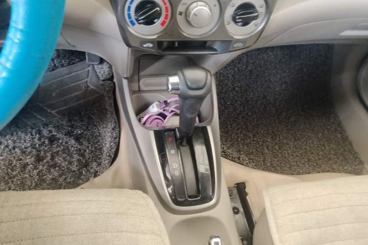 Used Honda City Classic 2008 1.8L automatic comfort version Gear Lever