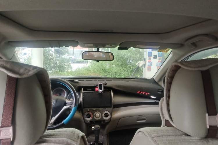 Used Honda City Classic 2008 1.8L automatic comfort version Headliner