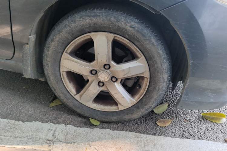 Used Honda City Classic 2008 1.5L Automatic Elite Edition Right Front Wheel Hub