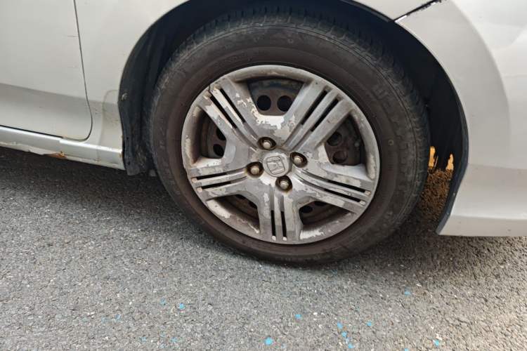 Used Honda City Classic 2008 1.5L manual comfort version Right Front Wheel Hub