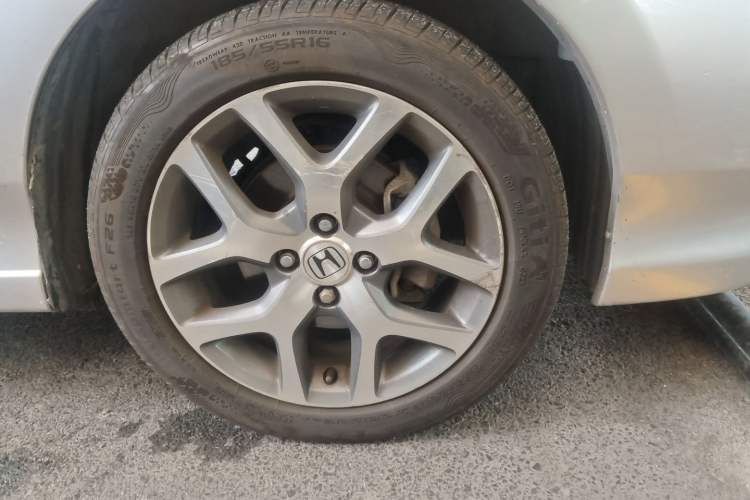 Used Honda City Classic 2008 1.8L automatic comfort version Right Front Wheel Hub