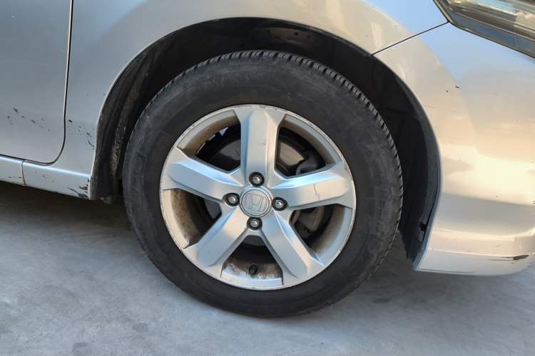 Used Honda City Classic 2008 1.5L Automatic Elite Edition Right Front Wheel Hub
