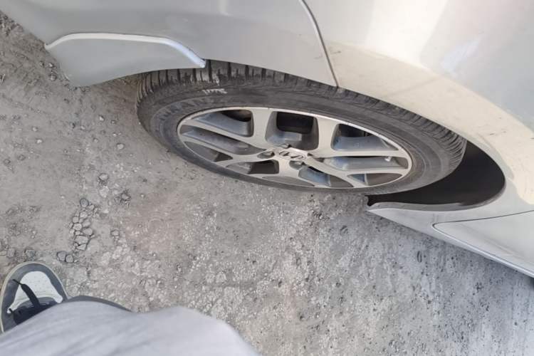Used Honda City Classic 2008 1.8L automatic comfort version Right Front Wheel Hub
