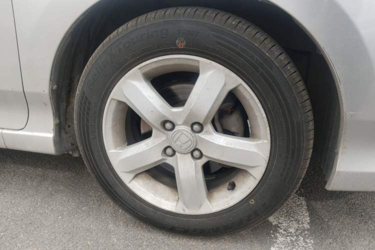 Used Honda City Classic 2008 1.5L Automatic Elite Edition Right Front Wheel Hub