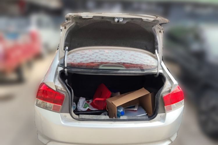 Used Honda City Classic 2008 1.5L manual Elite Edition Trunk