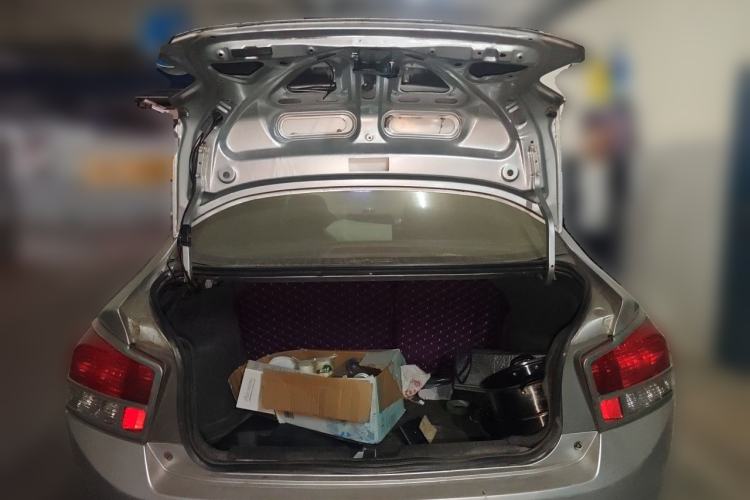 Used Honda City Classic 2008 1.5L manual comfort version Trunk