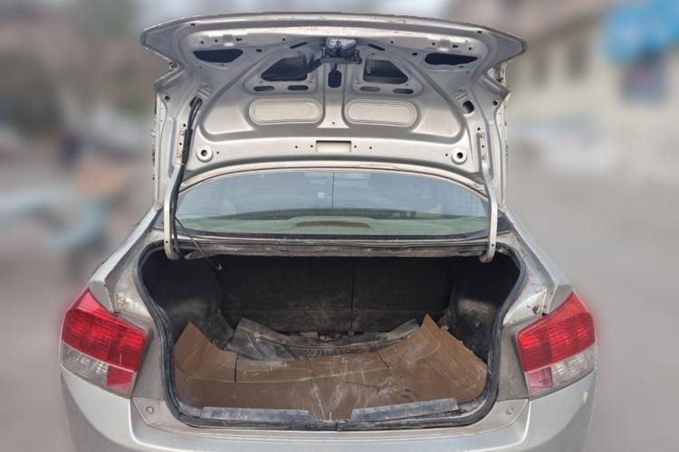 Used Honda City Classic 2008 1.5L manual comfort version Trunk