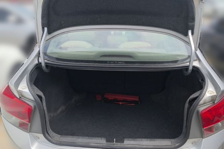 Used Honda City Classic 2008 1.5L manual Elite Edition Trunk