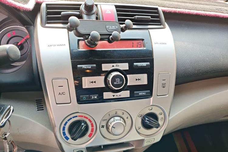 Used Honda City Classic 2008 1.5L manual comfort version Audio And AC Panel