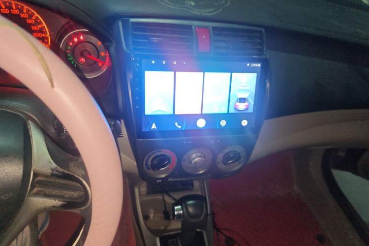 Used Honda City Classic 2008 1.5L Automatic Elite Edition Audio And AC Panel
