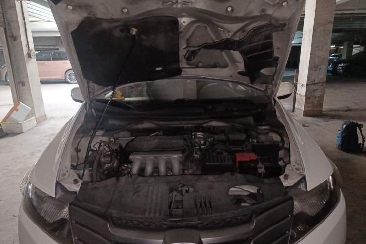 Used Honda City Classic 2008 1.5L Automatic Elite Edition Engine Bay