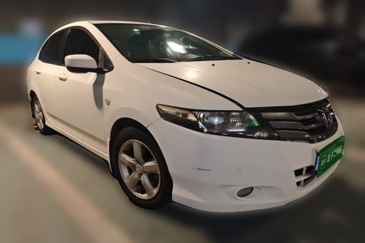 Used Honda City Classic 2008 1.5L manual Elite Edition Front Right 45 Deg