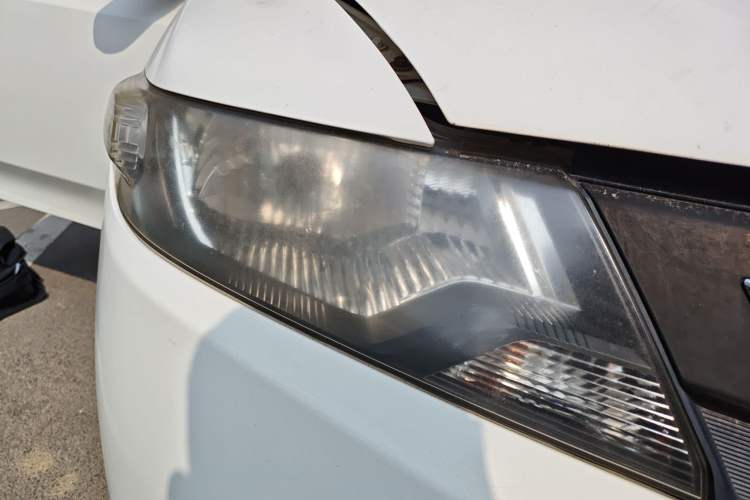 Used Honda City Classic 2008 1.5L manual comfort version Right Front Headlight