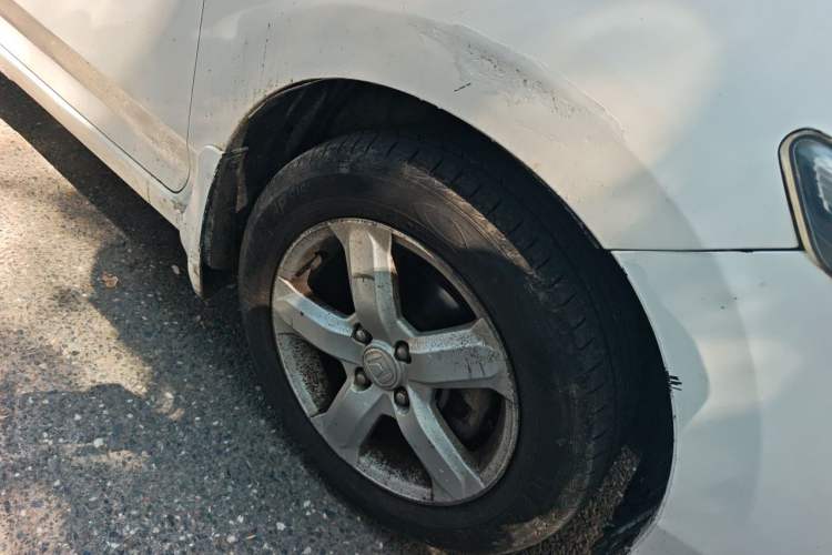 Used Honda City Classic 2008 1.5L manual Elite Edition Right Front Wheel Hub