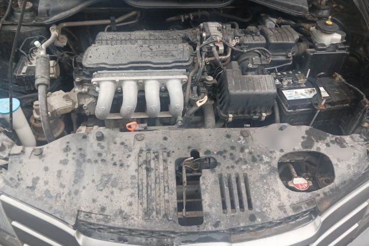 Used Honda City Classic 2011 1.5L Manual Elite Edition Engine Bay
