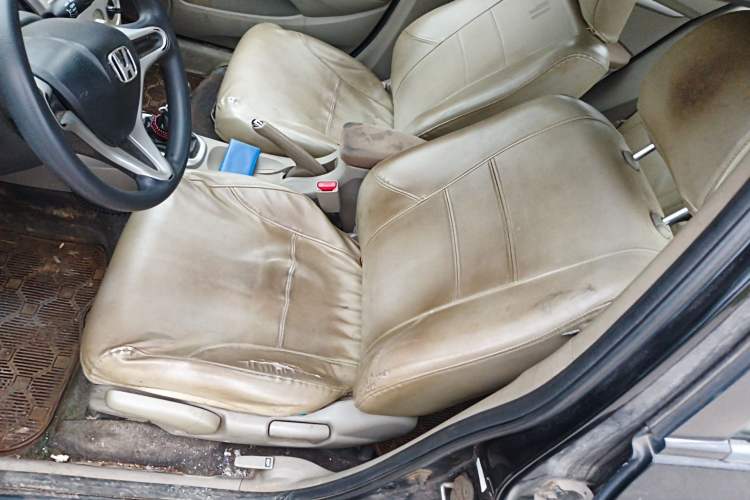 Used Honda City Classic 2011 1.5L Manual Elite Edition Left Front Seat