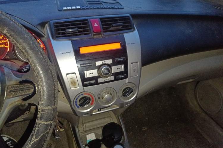 Used Honda City Classic 2011 1.5L Manual Elite Edition Audio And AC Panel