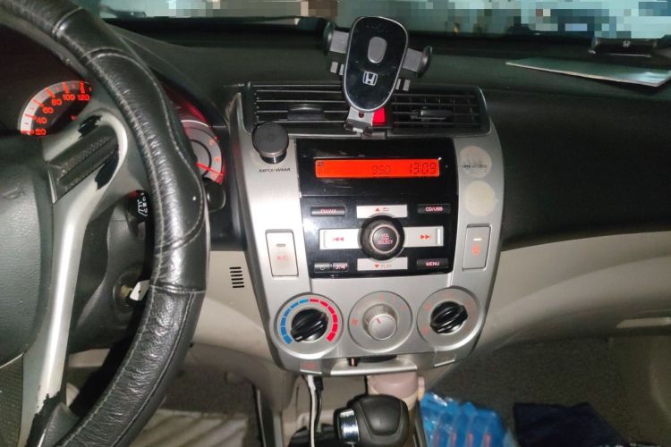 Used Honda City Classic 2011 1.5L Automatic Elite Edition Audio And AC Panel