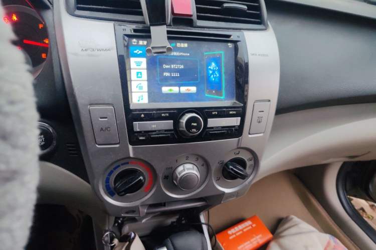 Used Honda City Classic 2011 1.5L Automatic Elite Edition Audio And AC Panel