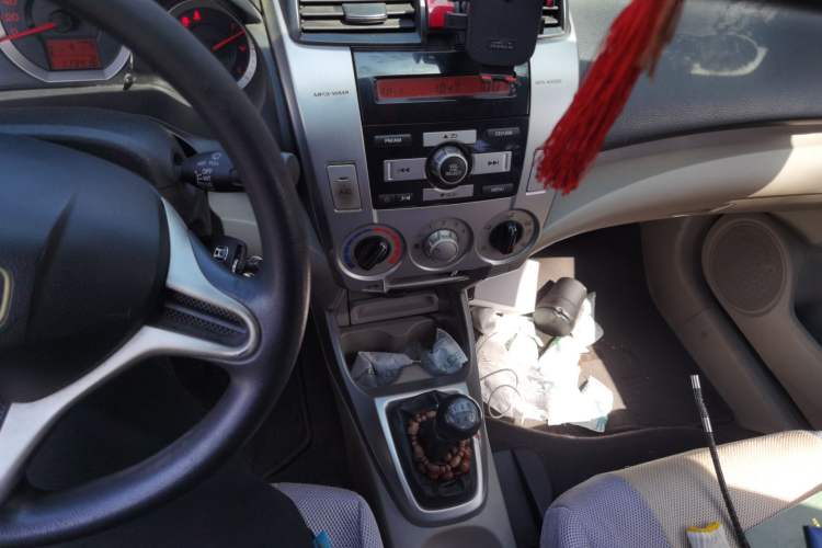 Used Honda City Classic 2011 1.5L Manual Elite Edition Audio And AC Panel