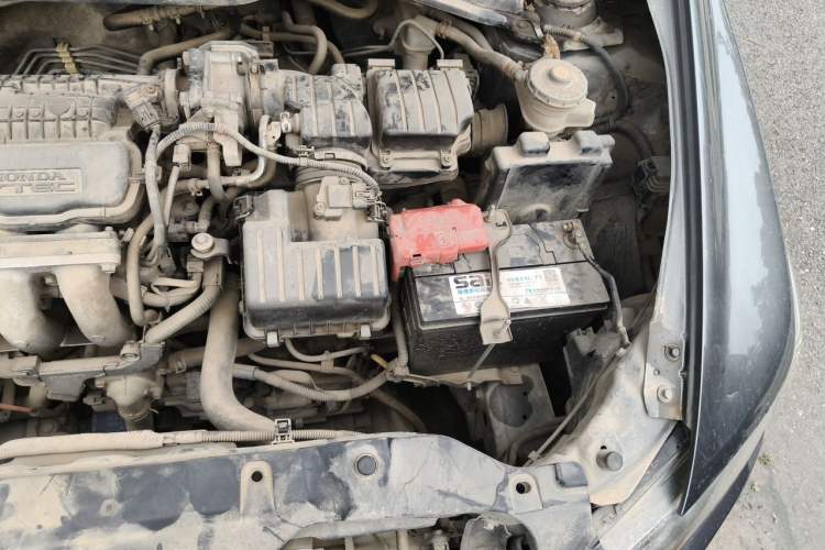 Used Honda City Classic 2011 1.5L Automatic Elite Edition Engine Bay Left