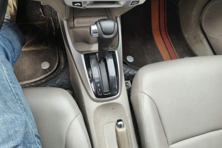 Used Honda City Classic 2011 1.5L Automatic Elite Edition Gear Lever