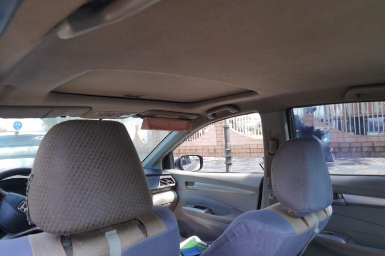 Used Honda City Classic 2011 1.5L Manual Elite Edition Headliner