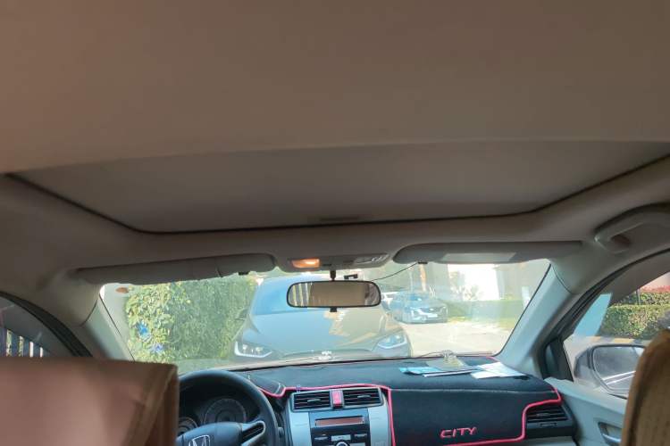Used Honda City Classic 2011 1.5L Manual Elite Edition Headliner