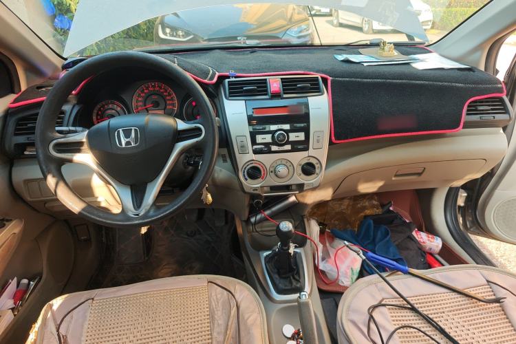 Used Honda City Classic 2011 1.5L Manual Elite Edition Interior 2