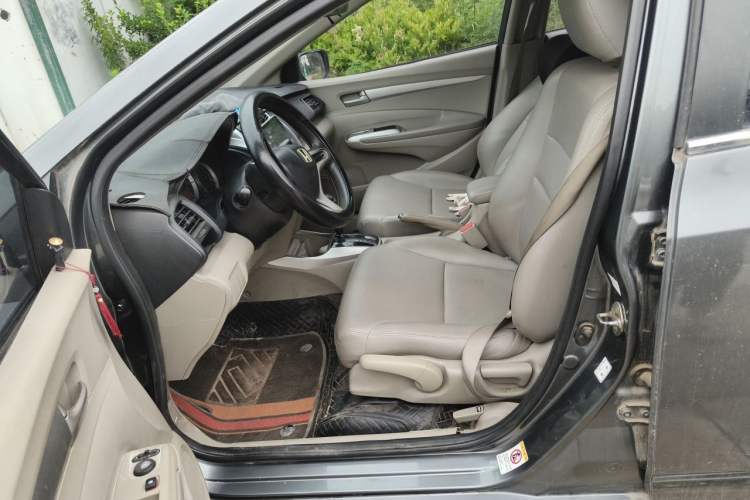Used Honda City Classic 2011 1.5L Automatic Elite Edition Left Front Seat