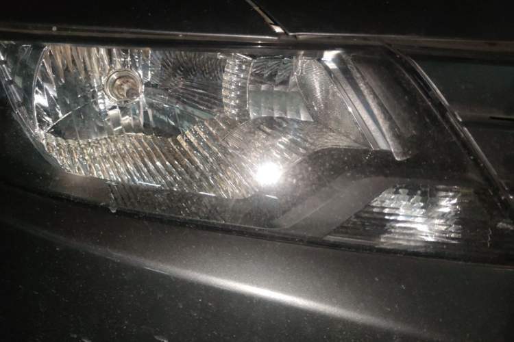 Used Honda City Classic 2011 1.5L Automatic Elite Edition Right Front Headlight