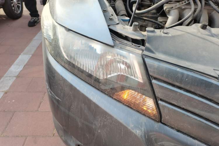 Used Honda City Classic 2011 1.5L Automatic Elite Edition Right Front Headlight
