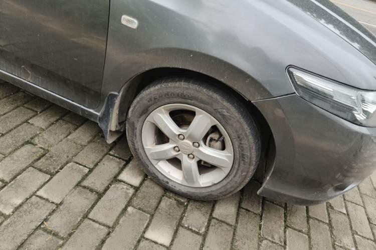 Used Honda City Classic 2011 1.5L Automatic Elite Edition Right Front Wheel Hub