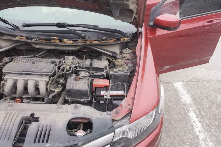 Used Honda City Classic 2011 1.5L Manual Elite Edition Engine Bay Left