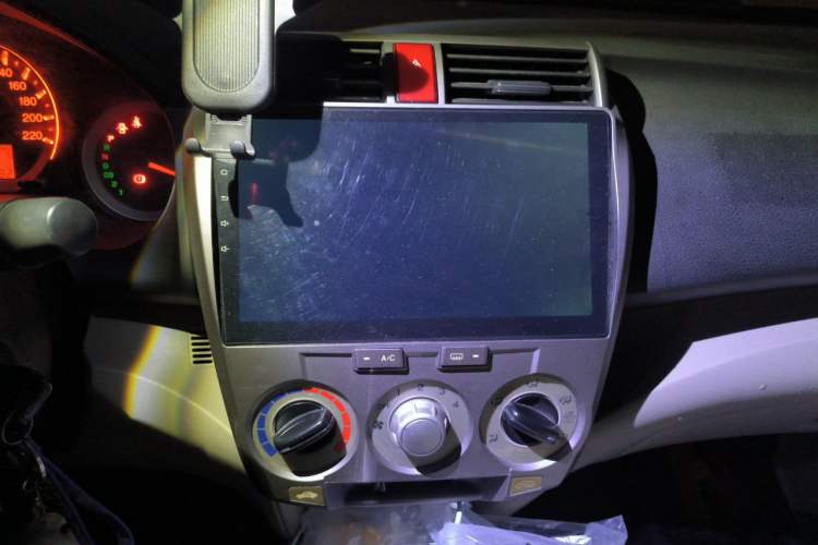 Used Honda City Classic 2011 1.5L Automatic Elite Edition Audio And AC Panel
